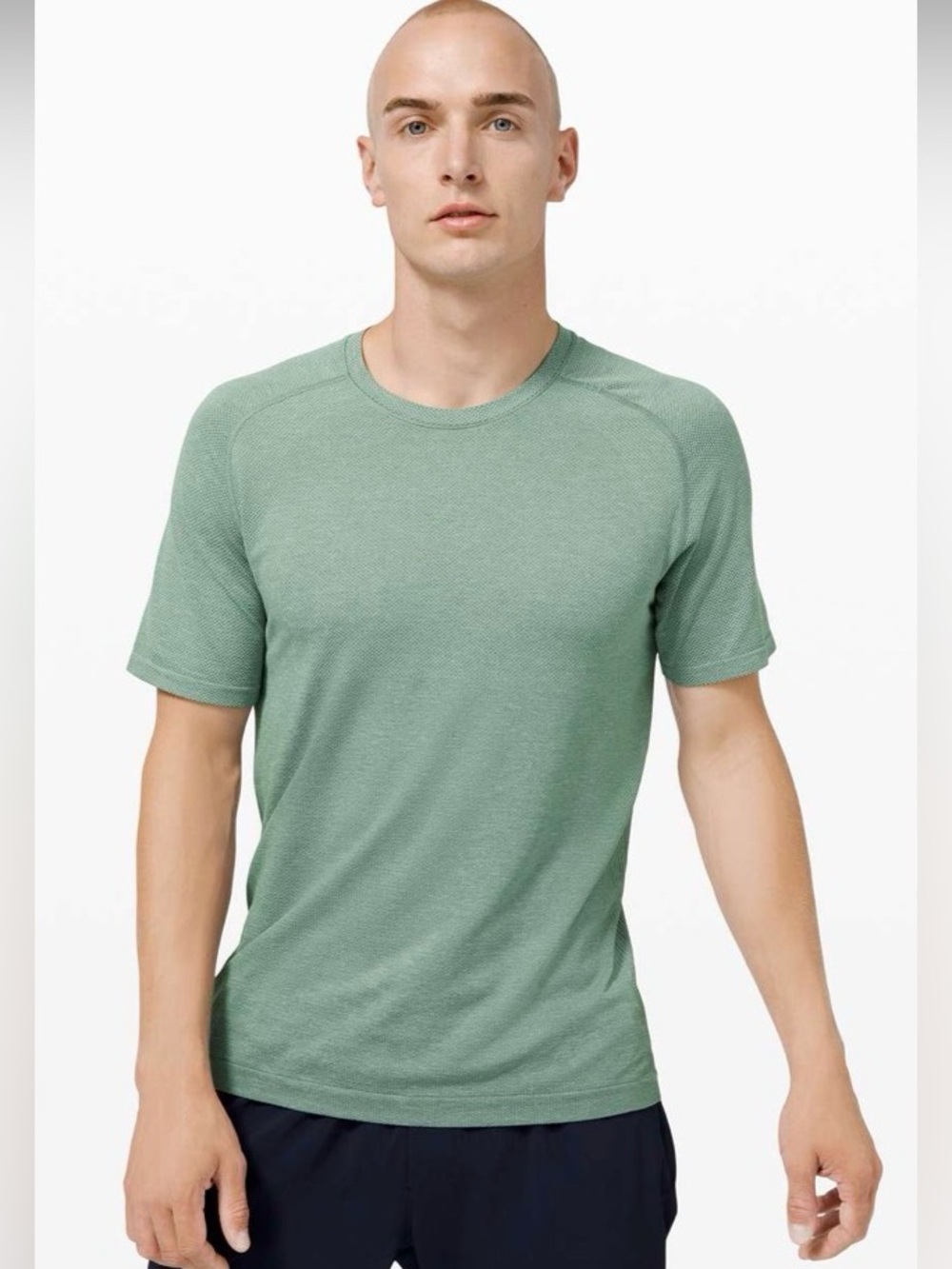 Lululemon • Men’s Metal Vent Tech Short Sleeve • Size Medium